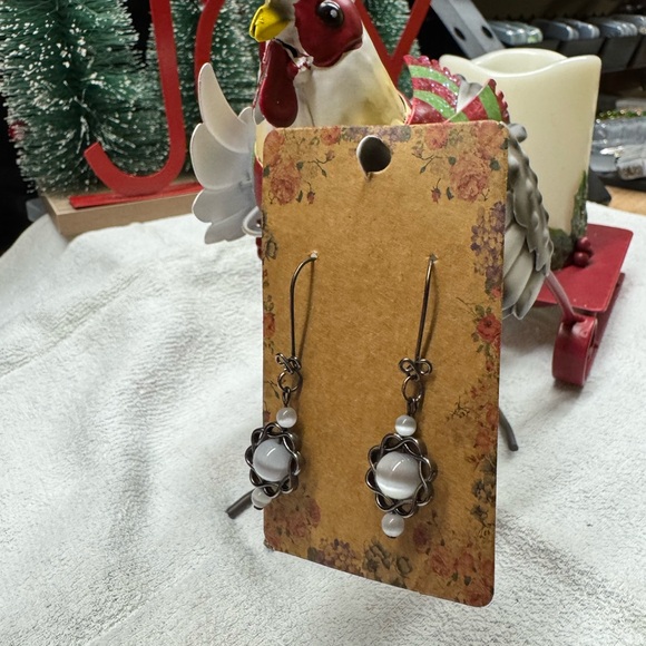 Elegant Gunmetal Wire Wrapped Gray Cats Eye Earrings - Picture 5 of 5